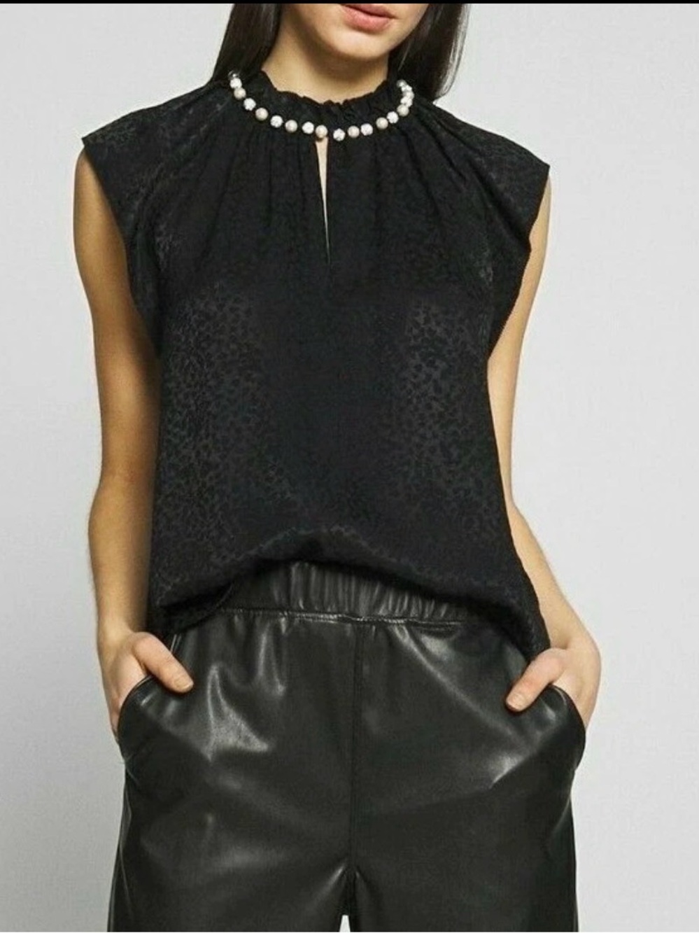 Kate Spade New York Faux Pearl Neck Too Size S
